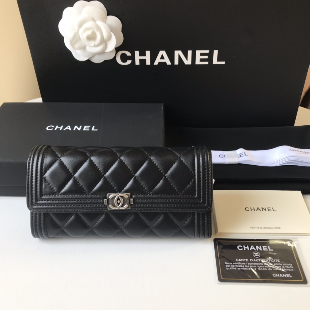 芸能人愛用Chanel シャネル 実物の写真 N品スーパーコピー財布代引き対応国内発送後払い安全必ず届く優良サイト